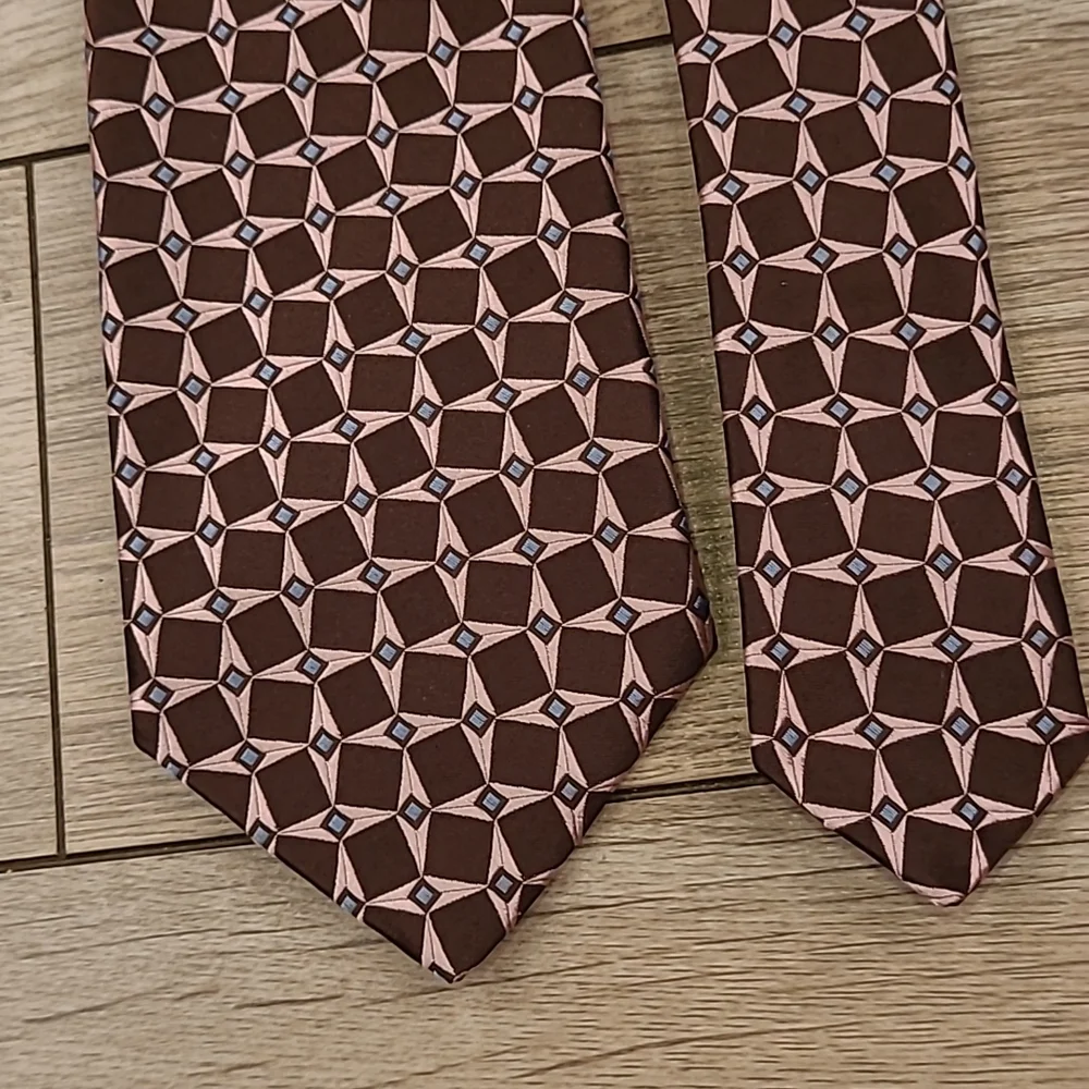 TED BAKER Abstract Metallic Brown‎ Pink Square Pattern Red Silk Tie